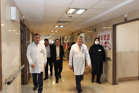 بازدید رئیس و اعضای هیات رئیسه بیمارستان شریعتی از بخش های بستری این بیمارستان   